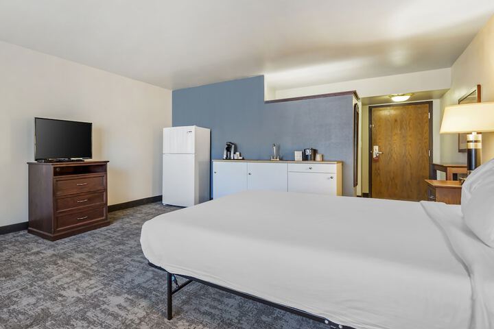 Room 15 of 32