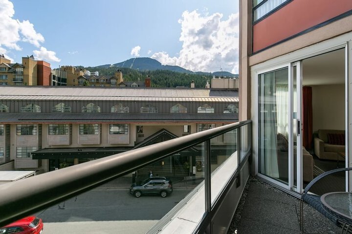 Adara Hotel