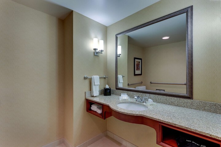 Room 32 of 55