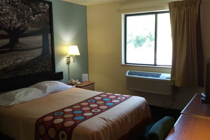 Room 15 of 47