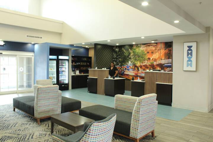 La Quinta Inn and Suites by Wyndham Schertz-San Antonio-Selma