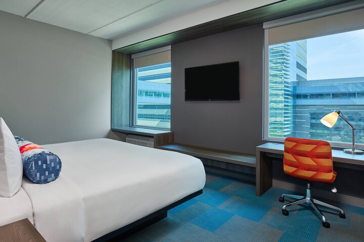 Aloft by Marriott Richardson