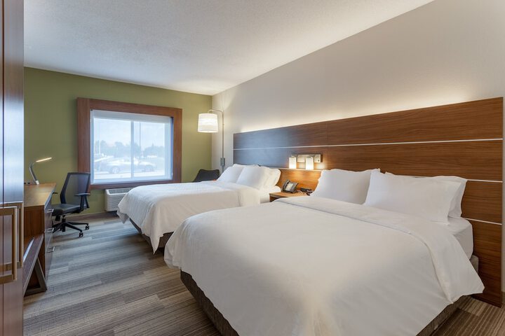 Holiday Inn Express Hotel & Suites Burlington by IHG