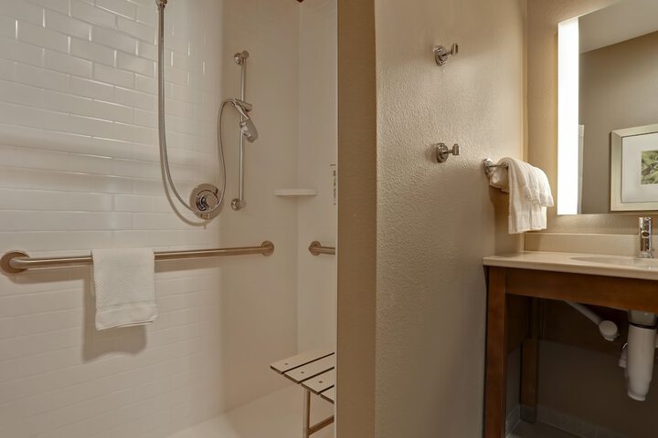 Staybridge Suites Overland Park - Kansas City S by IHG