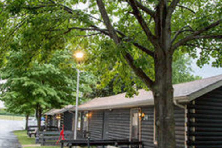 Lark Inn