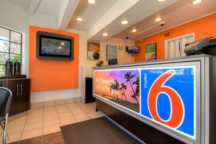 Motel 6 San Dimas CA - Los Angeles