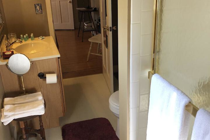 Room 12 of 50