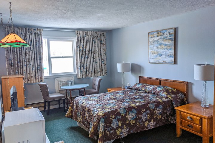 Room 15 of 21