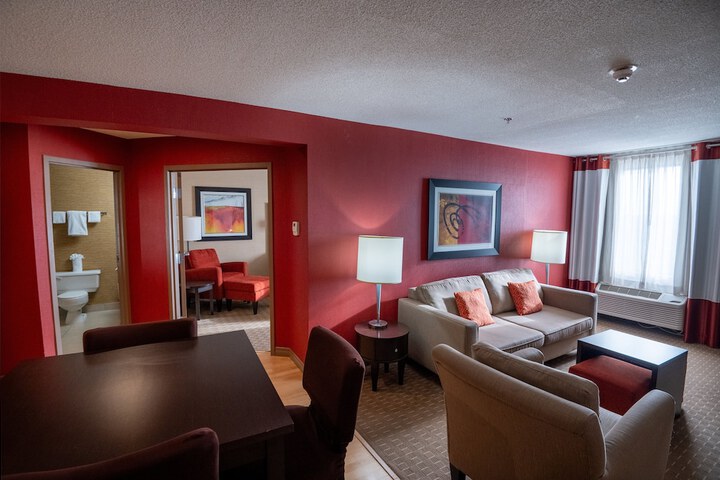 Room 48 of 65