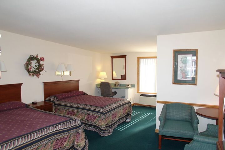 Room 9 of 13