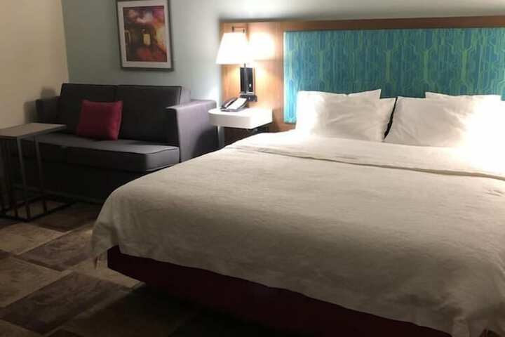 Hampton Inn Hutchinson