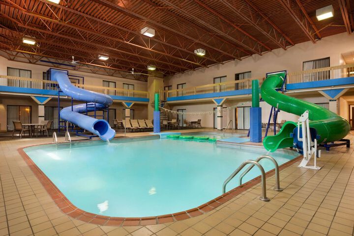 Pool 4 of 25
