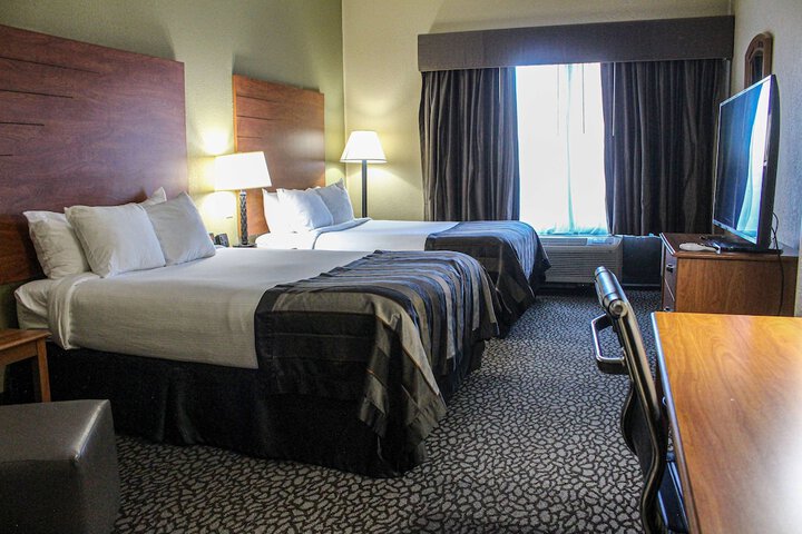 Room 12 of 30