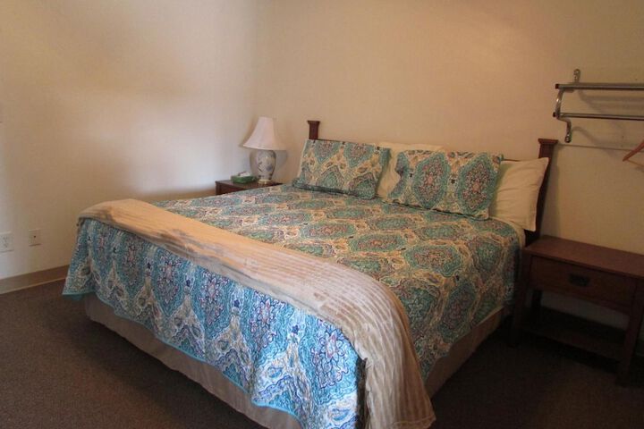 Douglas Inn & Suites