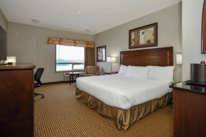 Room 9 of 42