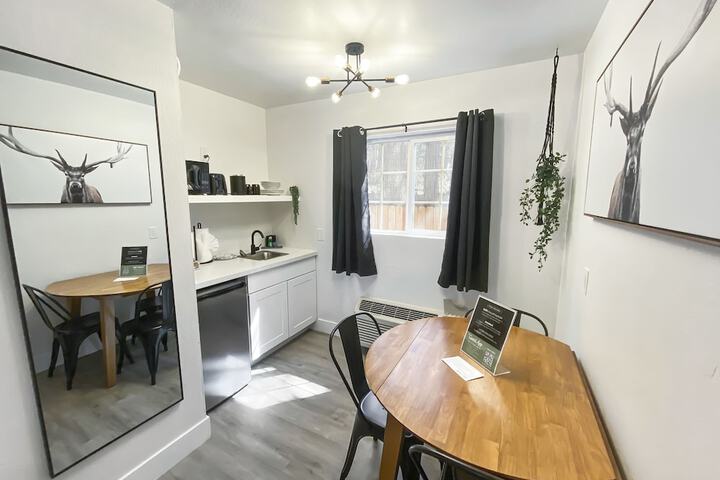 Room 80 of 90