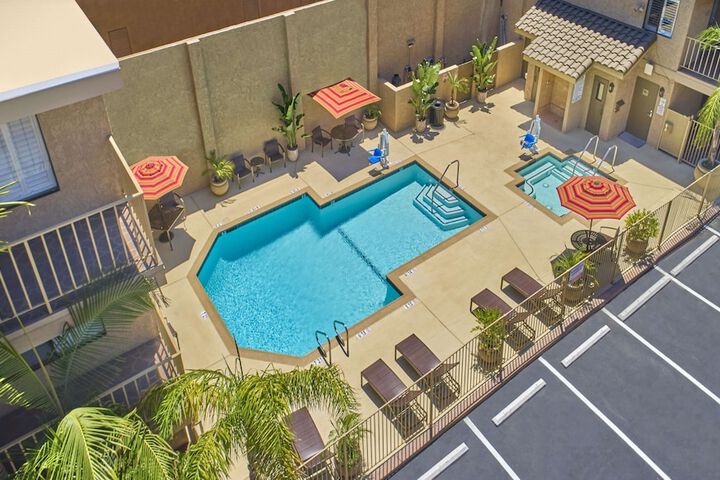 Pool 5 of 48