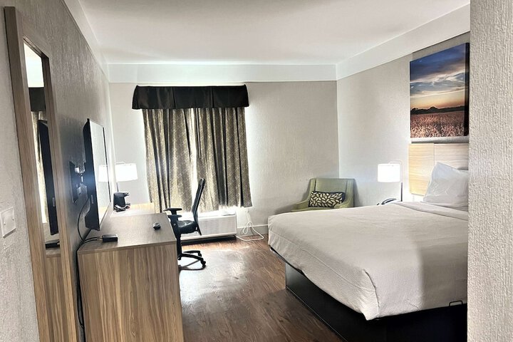 Room 21 of 33