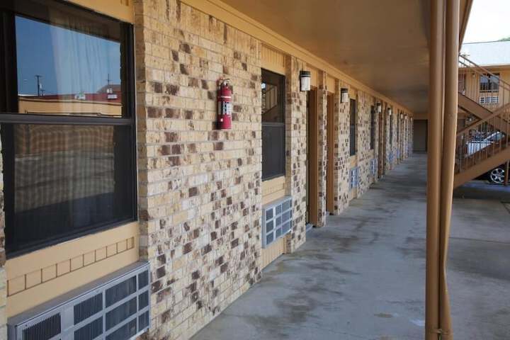 Coach Light Inn Brenham