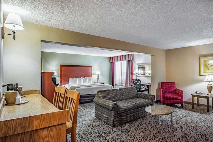 Room 22 of 31