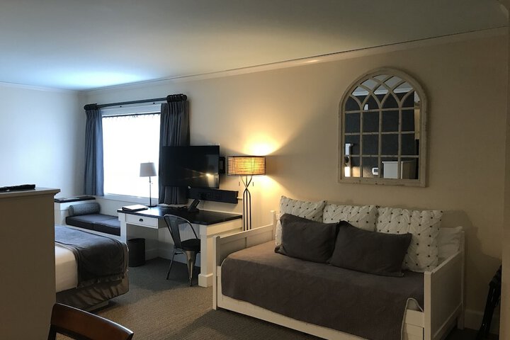 Village Hotel on Biltmore Estate