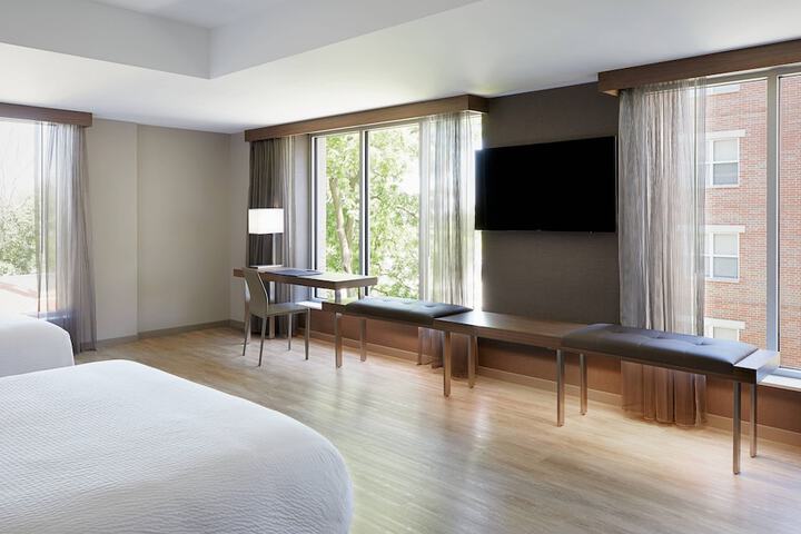 Room 28 of 54