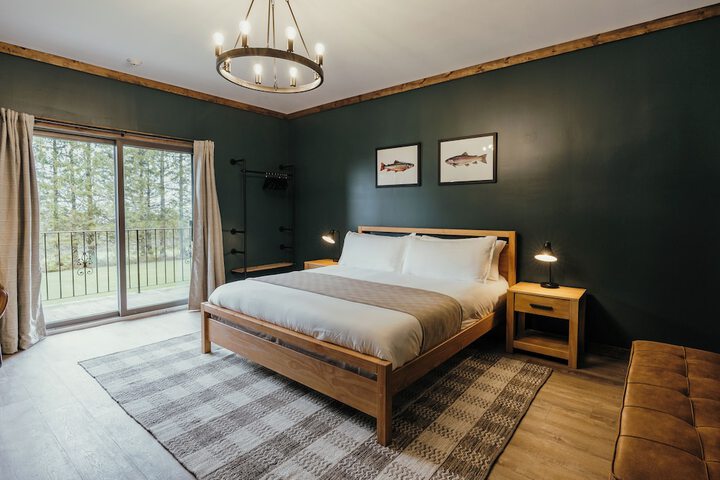 Room 17 of 43