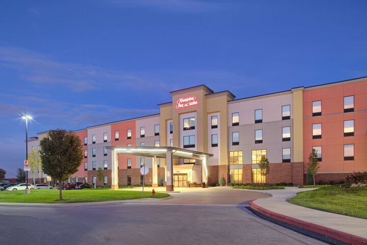 Hotel 2 of 57