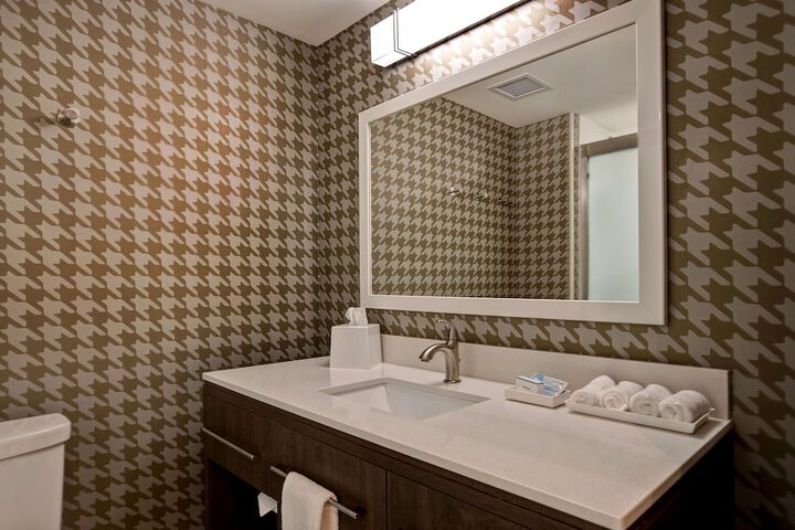 Room 25 of 56