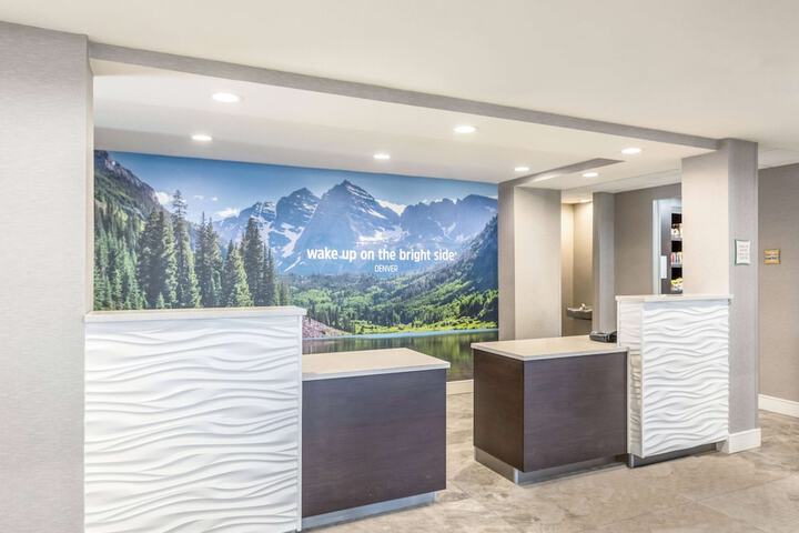 La Quinta Inn & Suites by Wyndham Denver Tech Center