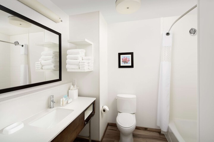 Room 14 of 26