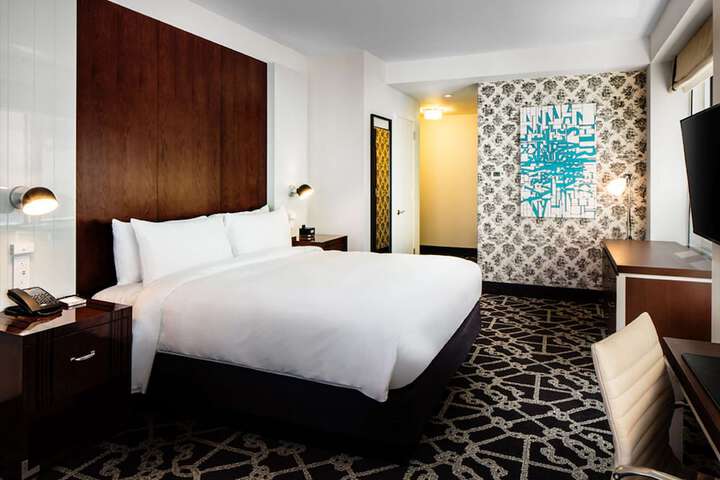 Room 14 of 52
