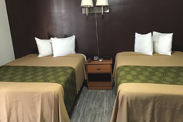 Room 34 of 38