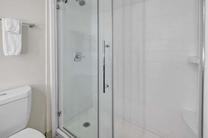 Holiday Inn & Suites Dallas-Addison by IHG