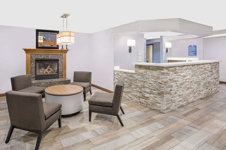 Hotel Interior 11 of 44