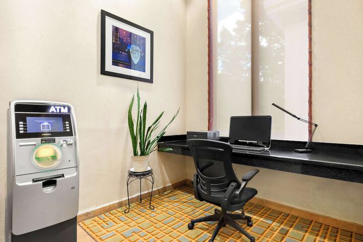 Business Center 46 of 46