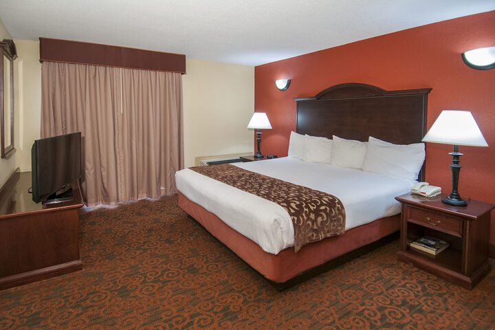 Room 16 of 40
