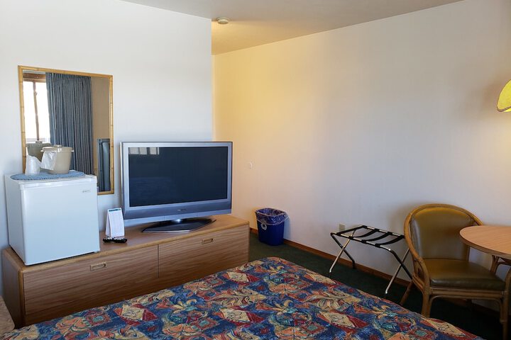 Algoma Beach Motel