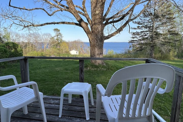 High Tide Inn