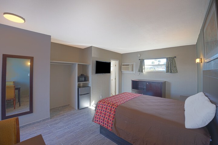 Room 52 of 126