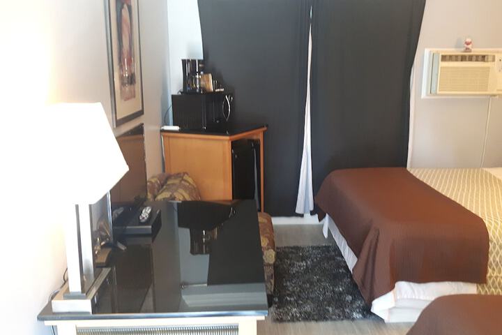 Room 44 of 101
