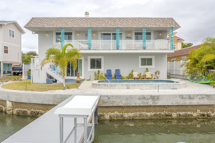 Waterfront & Pool a Star5vacations