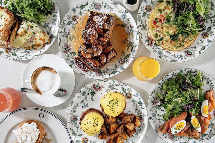 Breakfast/Coffee Service 88 of 118