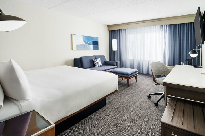 Courtyard by Marriott Chicago Midway Airport