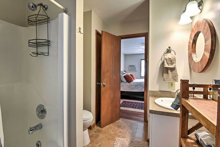Poconos Vacation Rental w / Pool Access & Hot Tub!