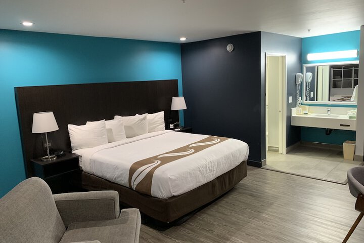Room 11 of 21