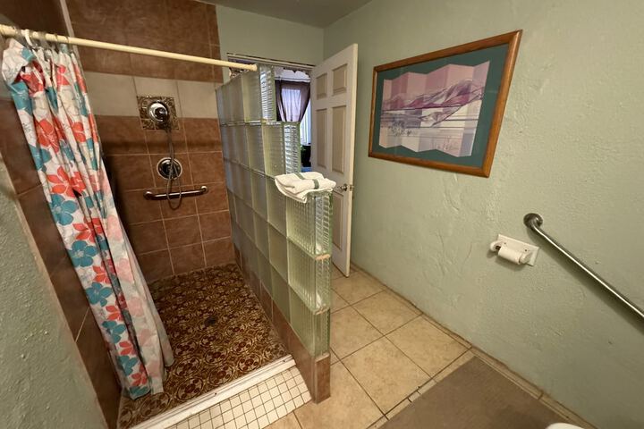 Room 22 of 75