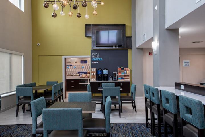 Holiday Inn Express & Suites Port Aransas / Beach Area by IHG