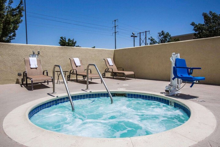 Comfort Suites Victorville-Hesperia