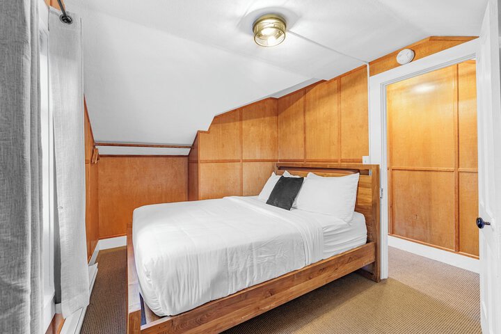 Room 28 of 78
